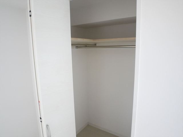 収納　保証人不要