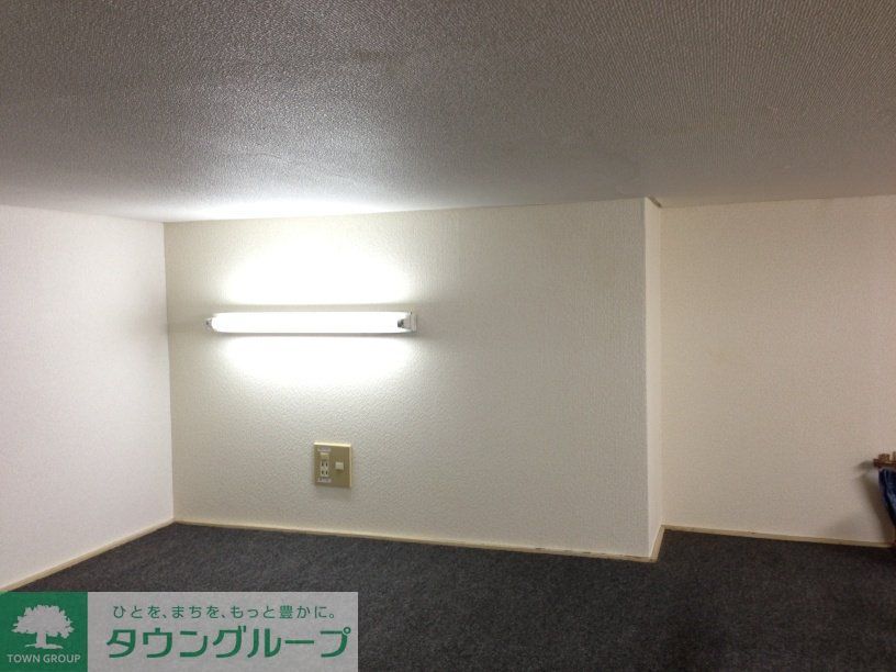 収納　いろいろ使えるロフト付
