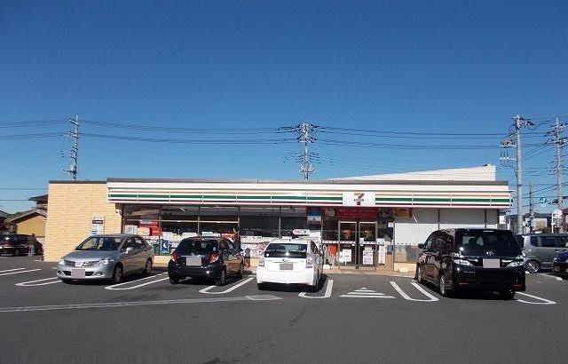 コンビニ　セブンイレブン三島安久店（コンビニ）まで270m