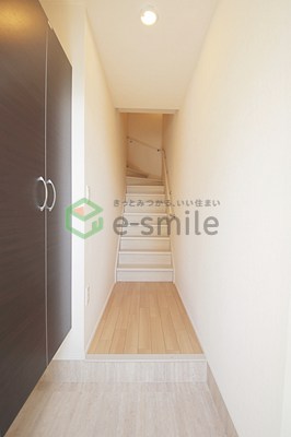 玄関　落ち着いた玄関です