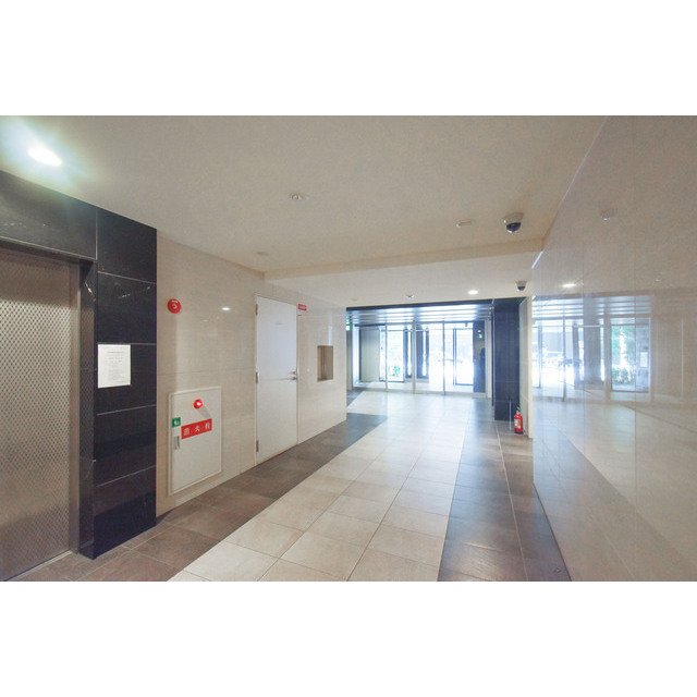 居室・リビング　こちらの居間で趣味の時間をお楽しみください