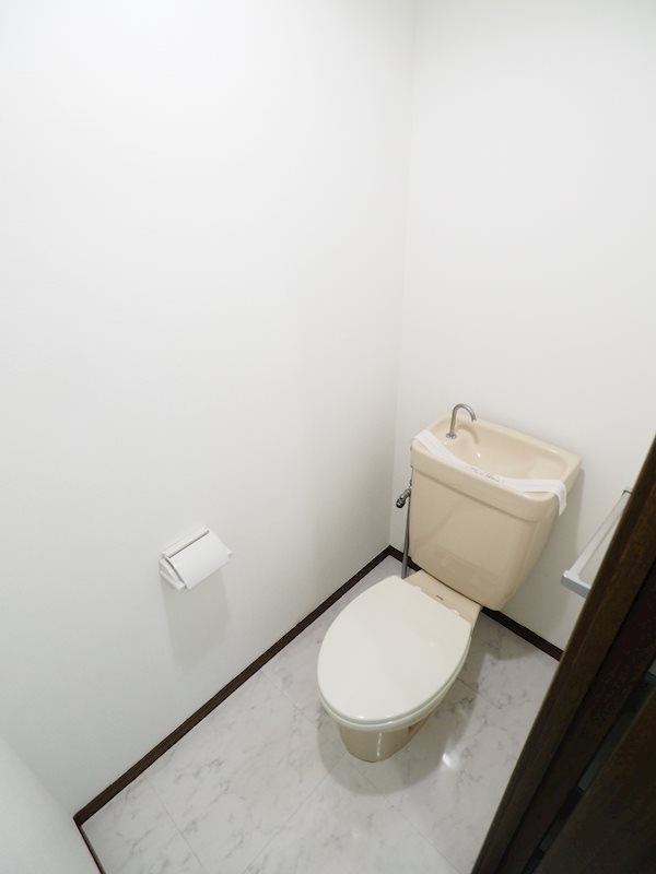 トイレ　清潔感のあるトイレ