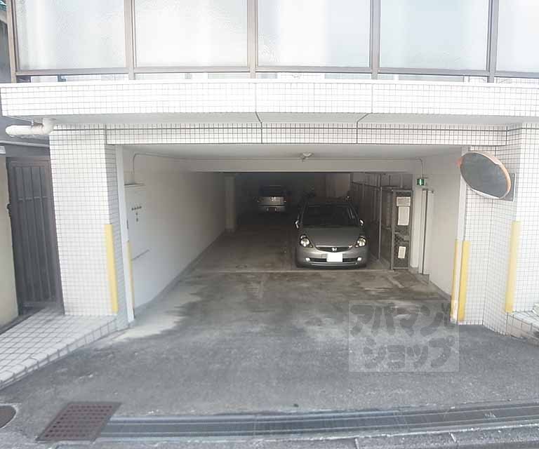 駐車場　駐車場スペース