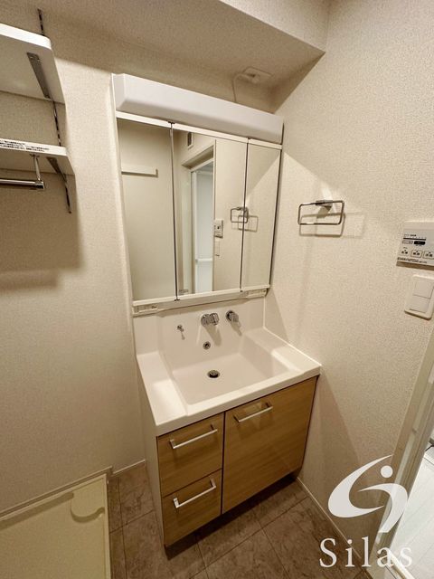 洗面設備　同仕様