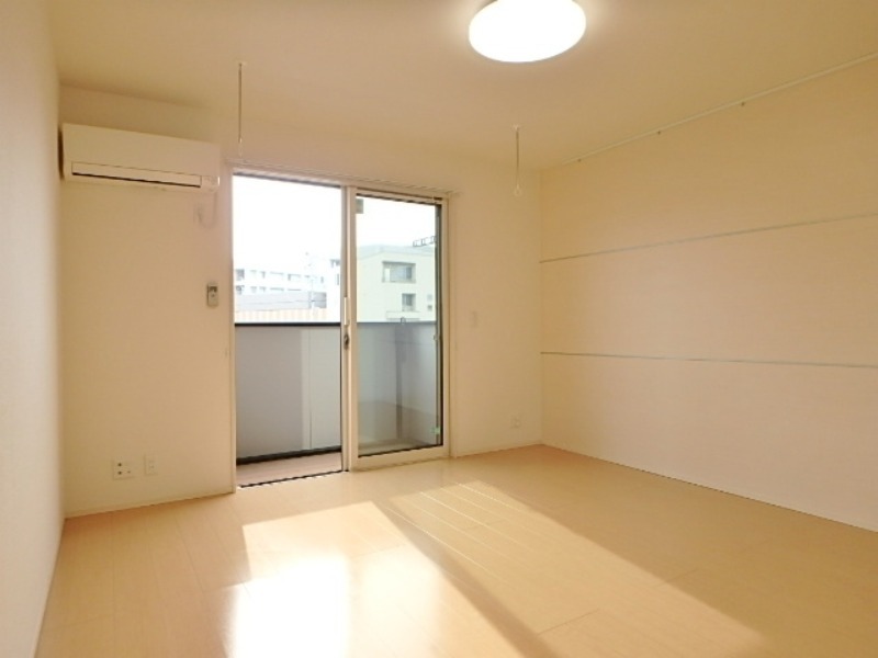 居室・リビング　図面と現状に相違がある場合には現状を優先