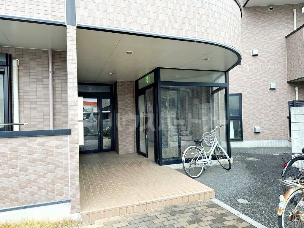 エントランス　エントランス