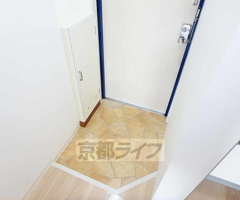 玄関　玄関ホールです