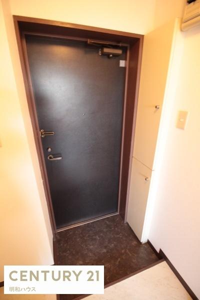 玄関　玄関にはシューズボックス付♪