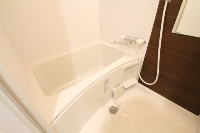 バス・シャワールーム　同物件別室です。