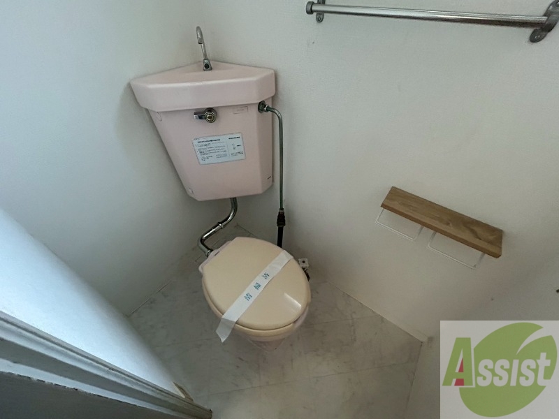トイレ　こちらはトイレです。清潔感があり、安心して使用できます。