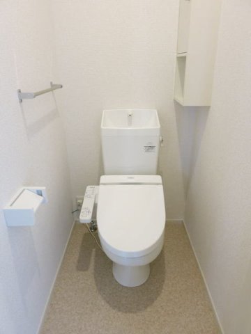トイレ　コンパクトで使いやすいトイレです
