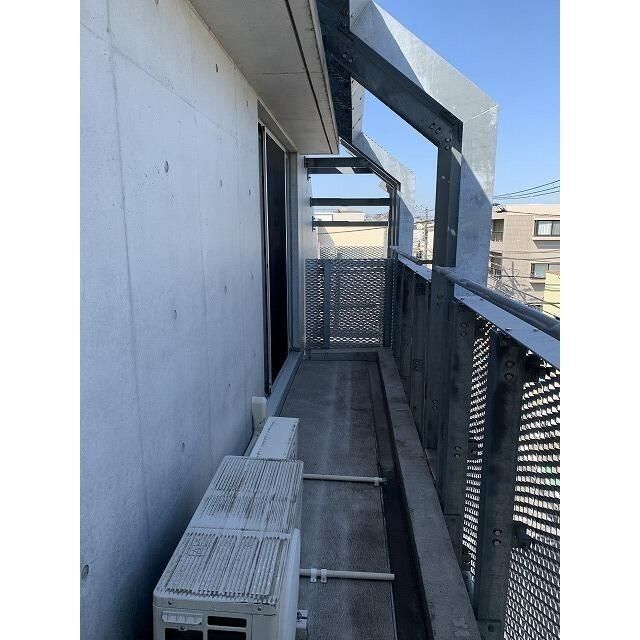 バルコニー　バルコニー