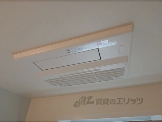 エントランス　エントランスに歴史的建造物あります。