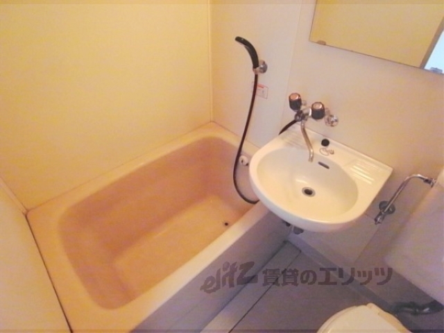 バス・シャワールーム　バス