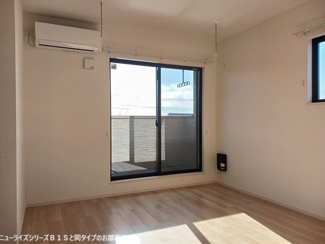 居室・リビング　同仕様です