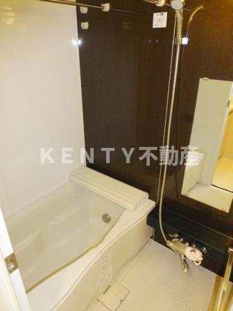 バス・シャワールーム　ゆったり過ごせるお風呂です