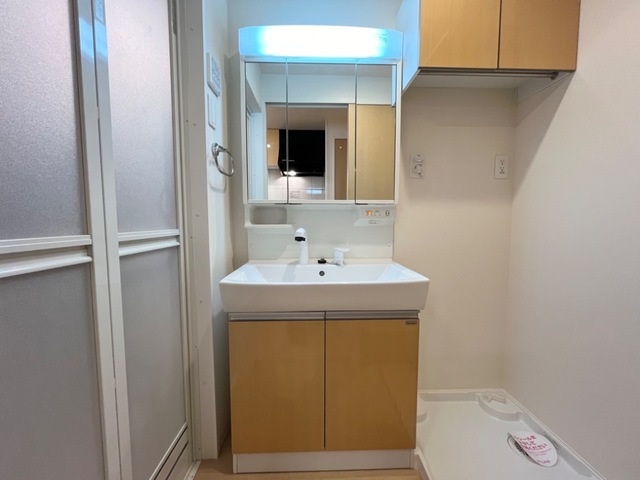 洗面設備　洗髪洗面化粧台