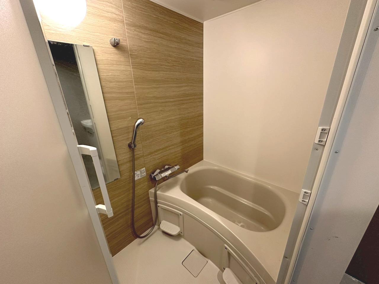 バス・シャワールーム　バス