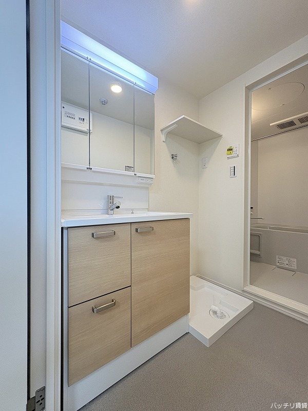 洗面設備　画像は同シリーズタイプの為、参考写真になります。