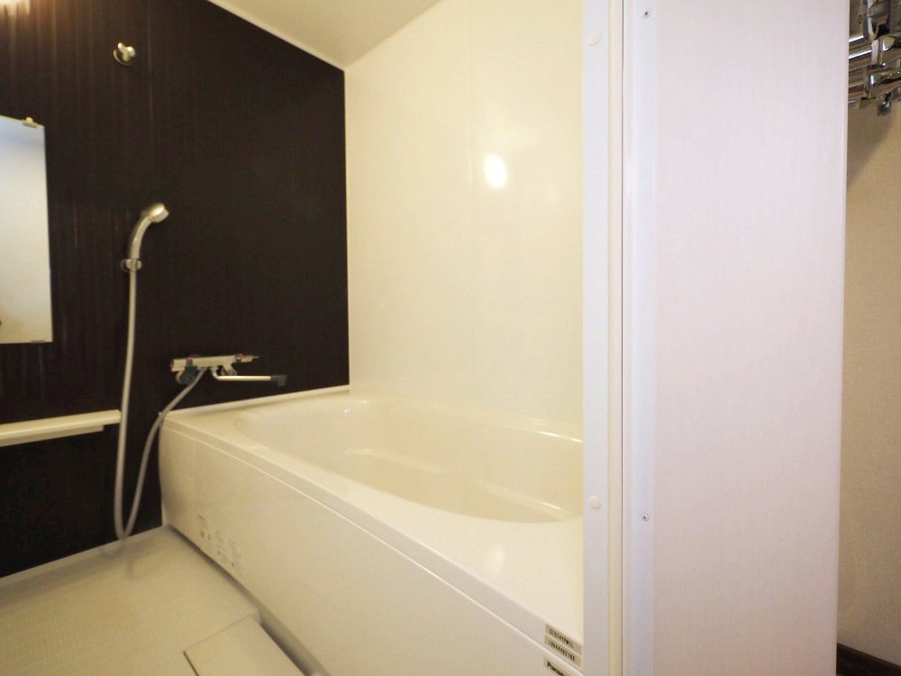 バス・シャワールーム　きれいなお風呂で快適バスタイム♪