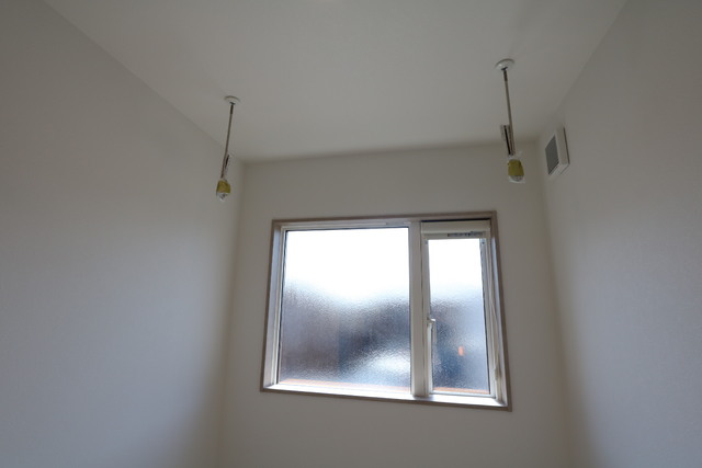 その他設備　☆室内干しに便利な室内物干☆