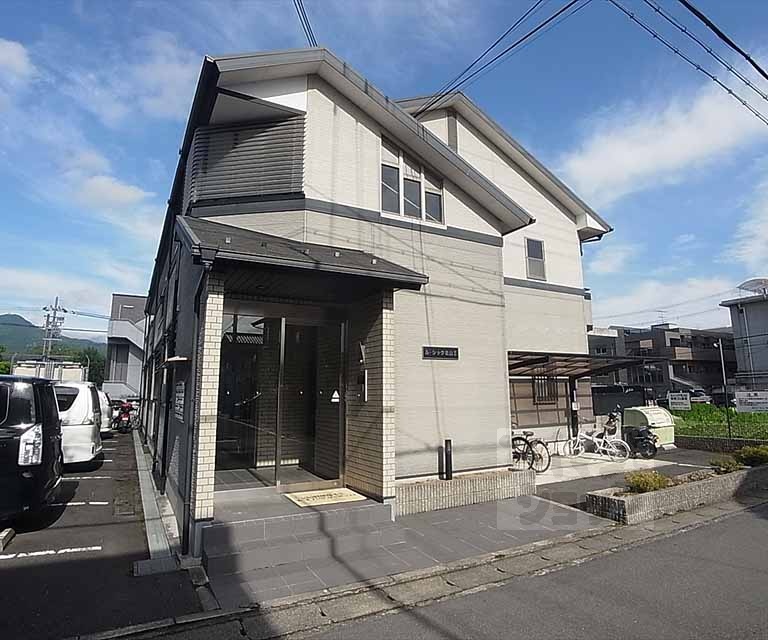 建物外観　北山エリアのお部屋探しは派万ショップ北大路店まで！