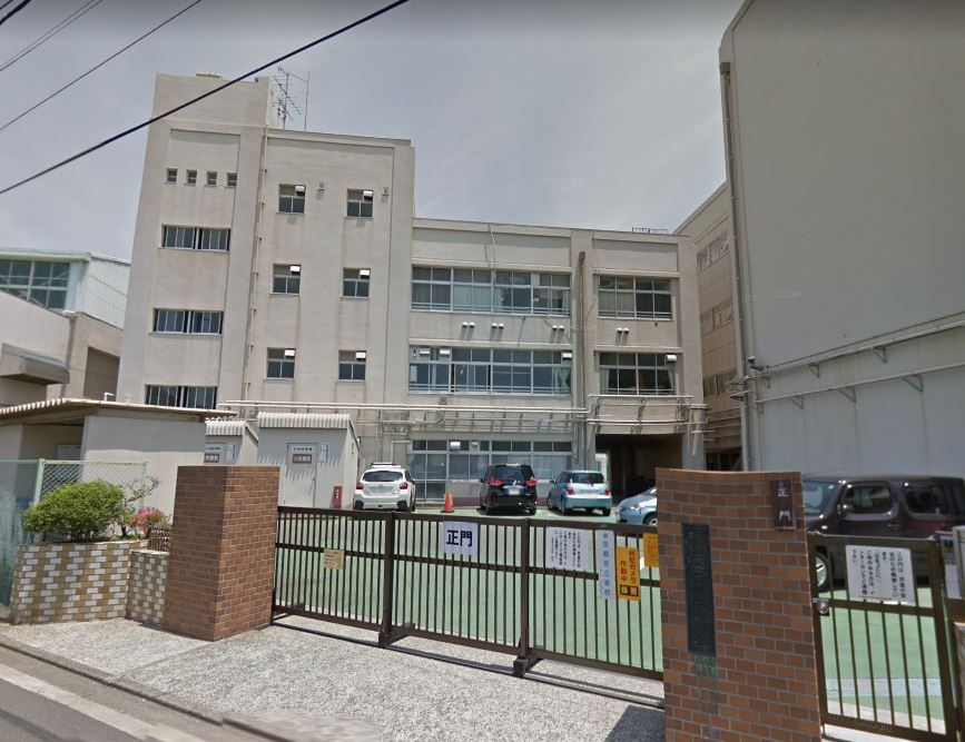 小学校　横浜市立青葉台小学校（小学校）まで523m