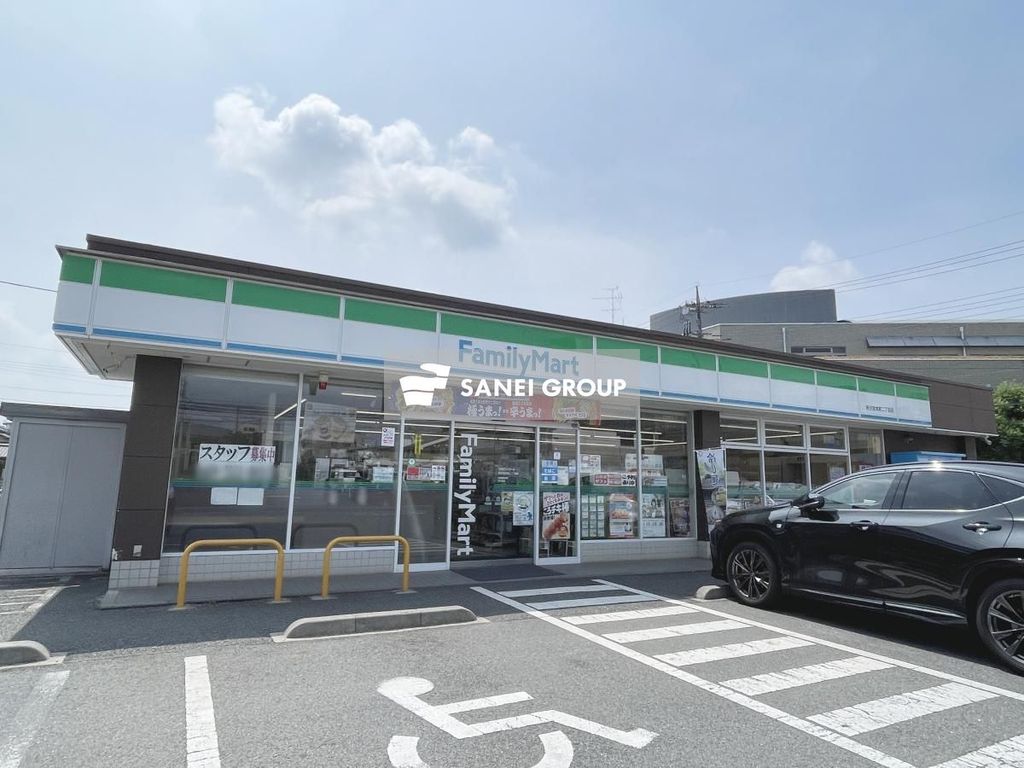 コンビニ　ファミリーマート 所沢宮本町二丁目店（コンビニ）まで380m