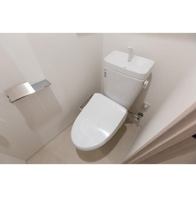 洗面設備　スペースが確保できる洗面所です