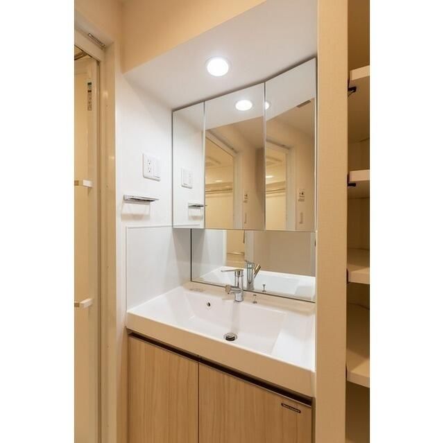 エントランス　建物の内部です