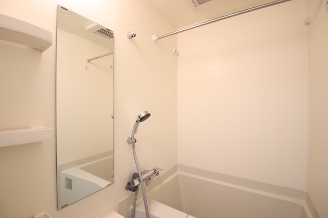 バス・シャワールーム　※別室の参考写真の為、現況優先です。