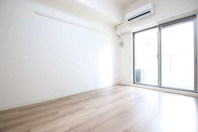 居室・リビング　※別室の参考写真の為、現況優先です。