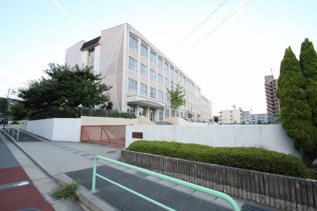 小学校　名古屋市立植田南小学校（小学校）まで170m