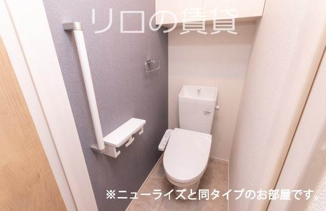 トイレ　同型
