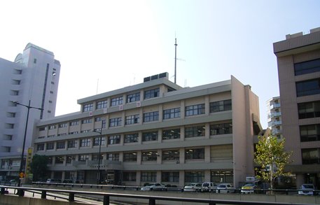 警察署・交番　広島東警察署（警察署・交番）まで300m