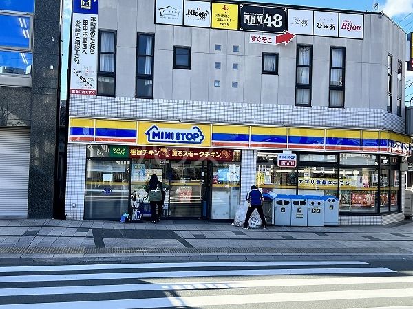 コンビニ　ミニストップ 豊川稲荷店（コンビニ）まで524m