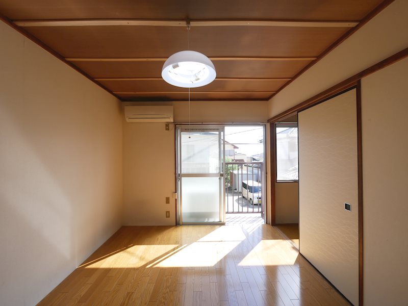 居室・リビング　洋6帖（北側）