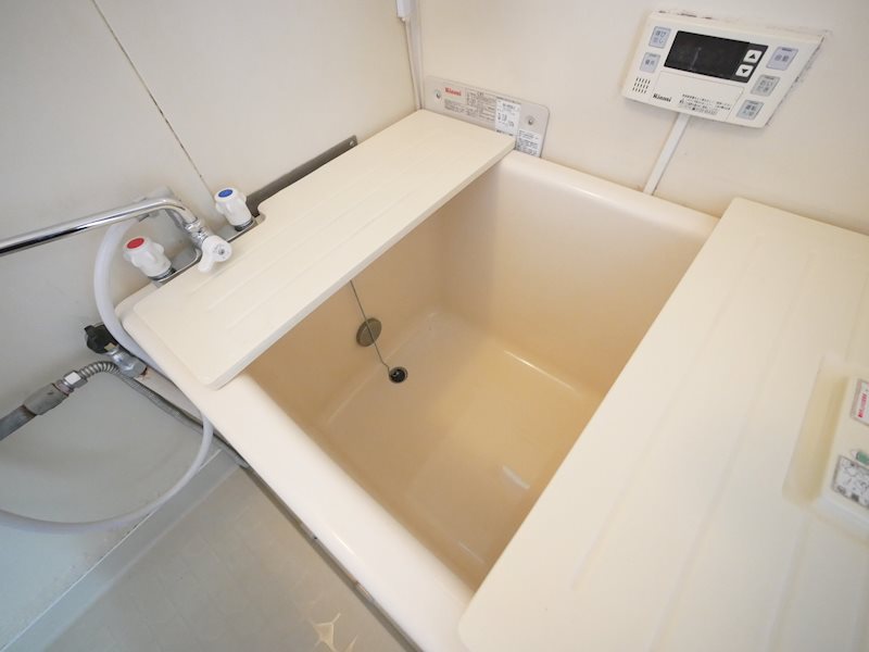 バス・シャワールーム　追い焚き給湯・シャワー