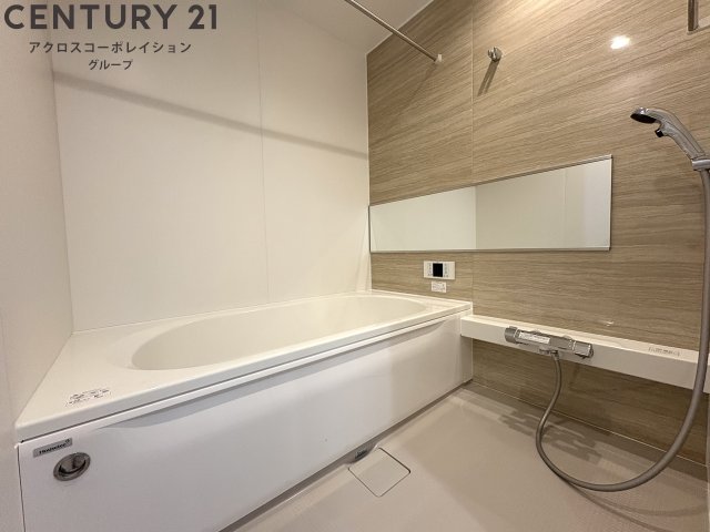 バス・シャワールーム　浴室乾燥機つきのお風呂です！