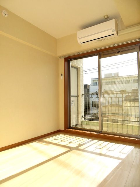 居室・リビング　きれいなお部屋