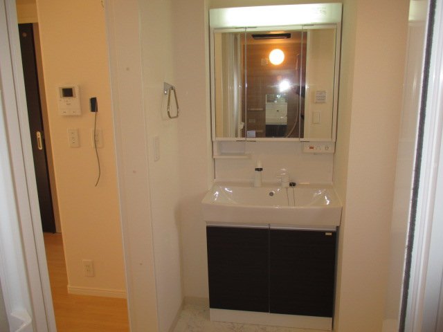 洗面設備　シャンプードレッサー