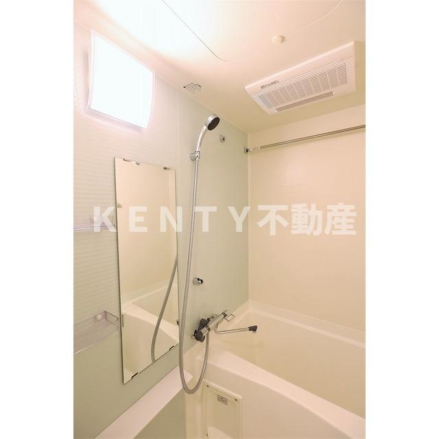 バス・シャワールーム　ゆったり過ごせるお風呂です