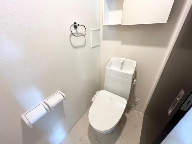 トイレ　※同タイプの写真です。