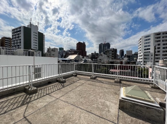 バルコニー　屋上