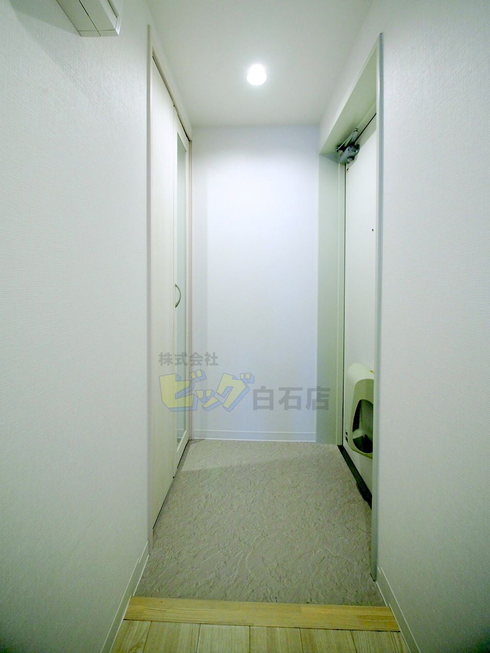 玄関　広々とした玄関です♪