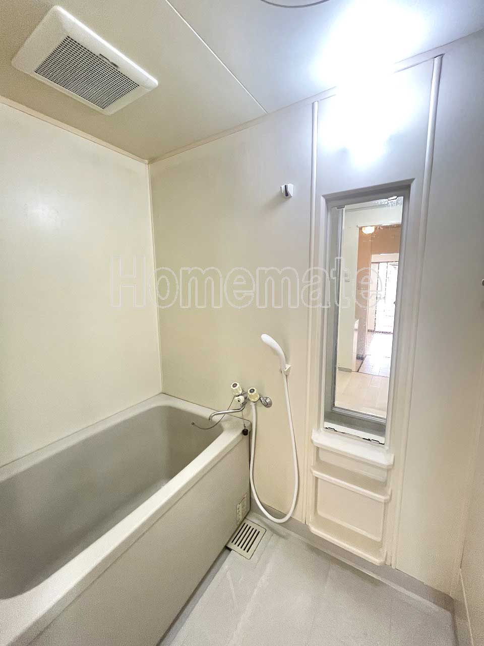 バス・シャワールーム　※他号室写真