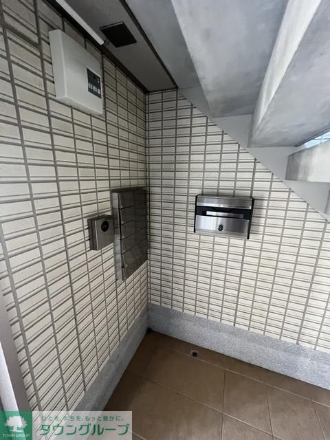 エントランス　エントランス