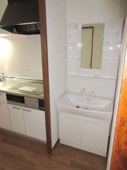 洗面設備　※別部屋の写真です