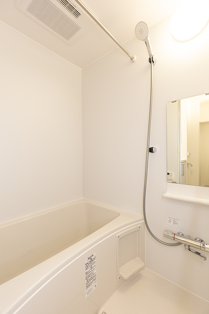 バス・シャワールーム　※写真は同タイプ住戸です。