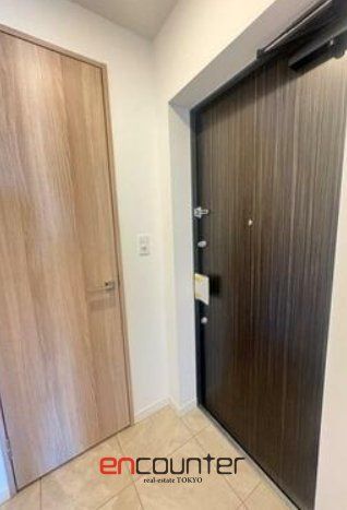 玄関　※同マンション別室参考写真